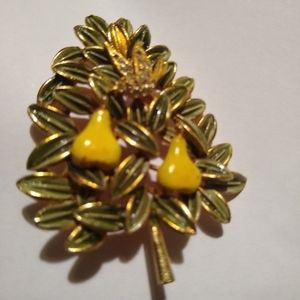 HUMMINGBIRD PARTRIDGE IN A PEAR TREE Rare Vintage Signed Brooch